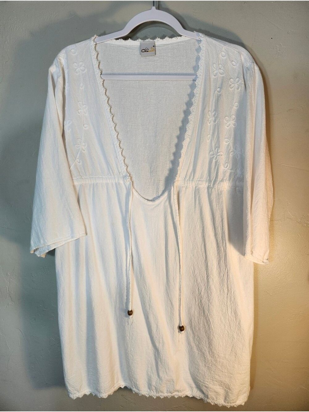 White Embroidered 100% Cotton V-Neck Swim Coverup - Picture 7 of 9